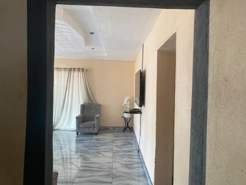 9 Bedroom House